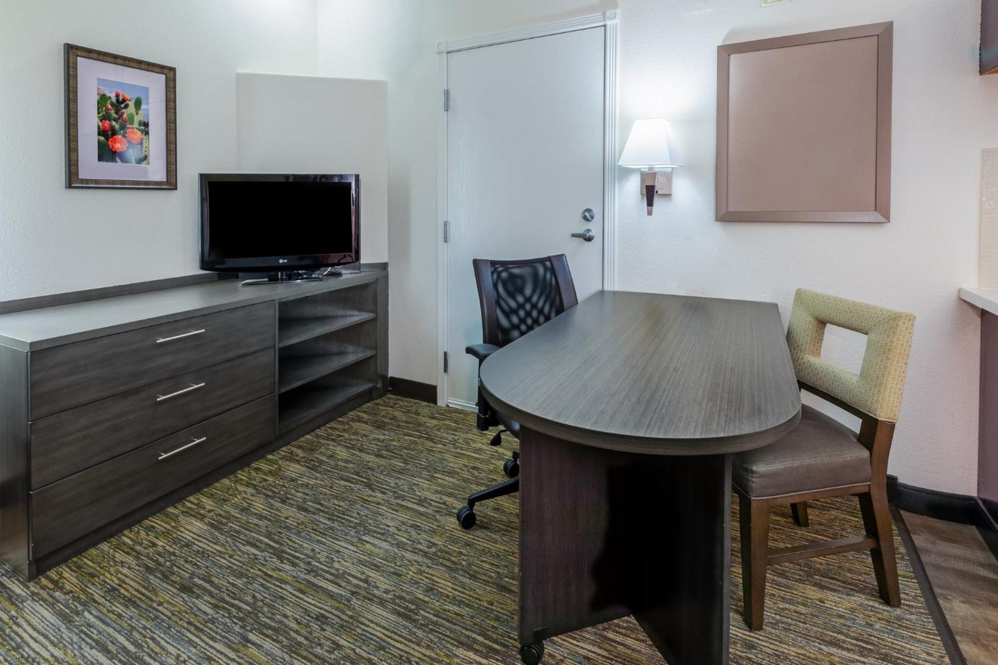 Candlewood By Ihg