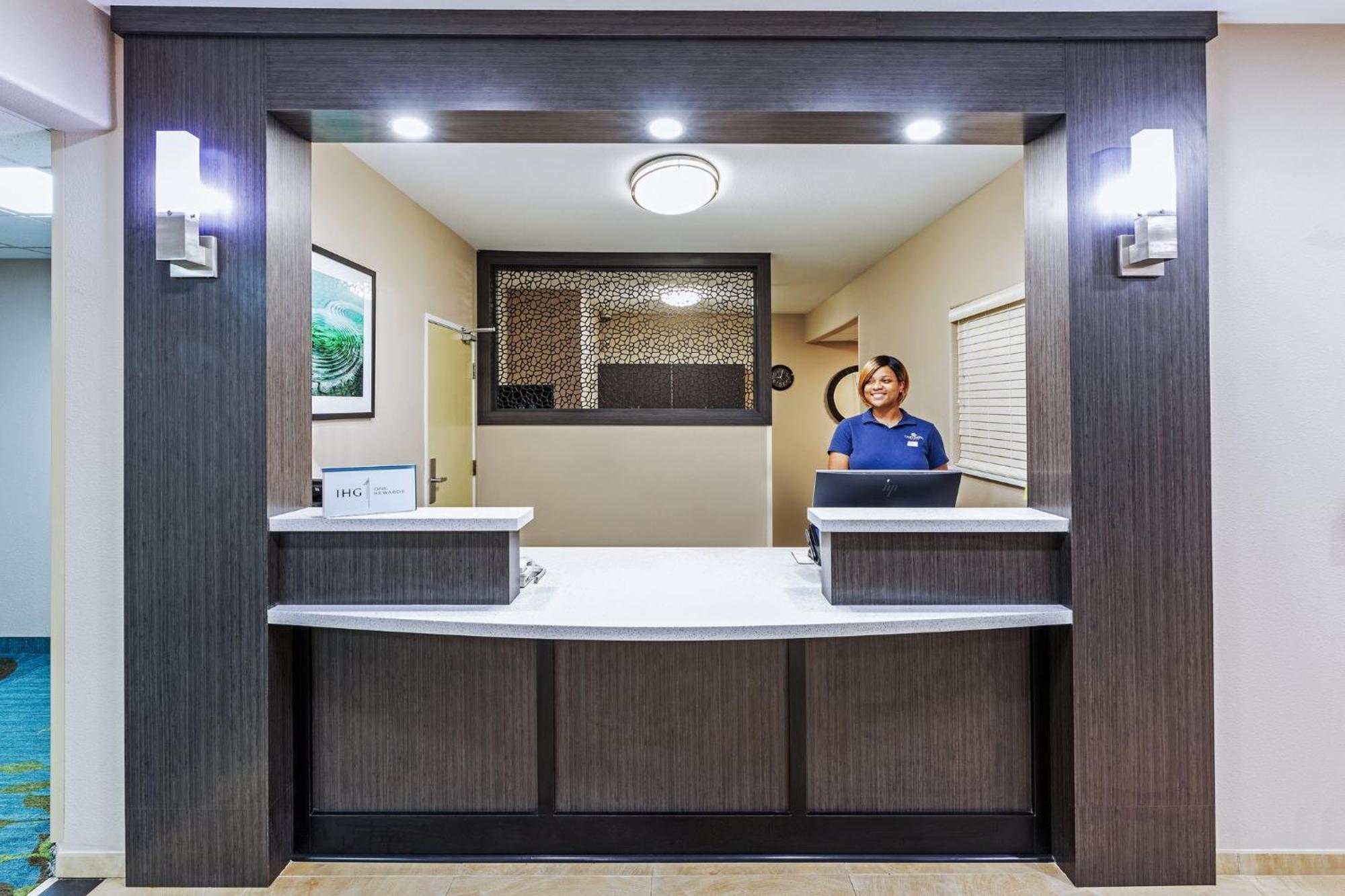 Candlewood By Ihg Tyler