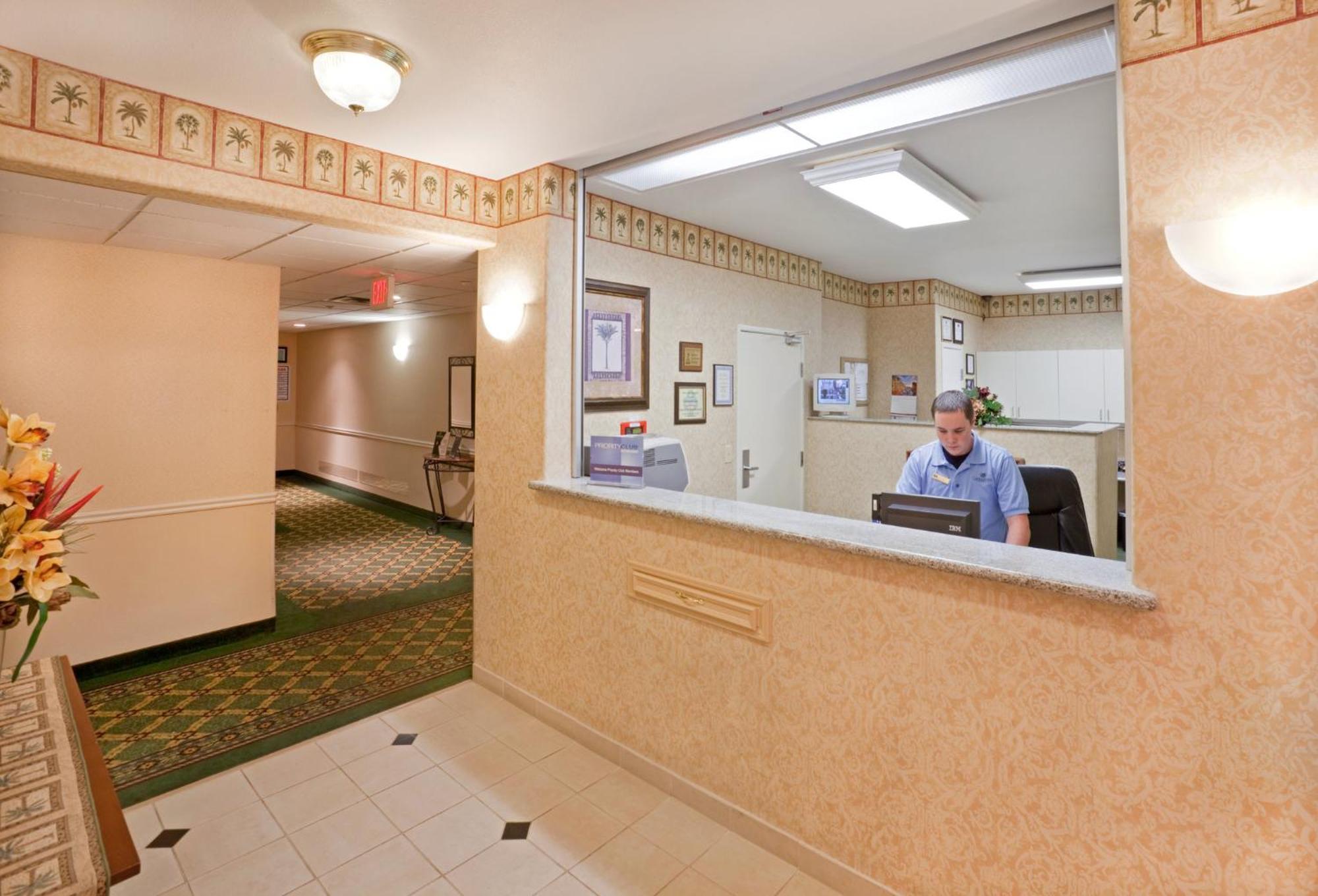 Candlewood By Ihg Tyler